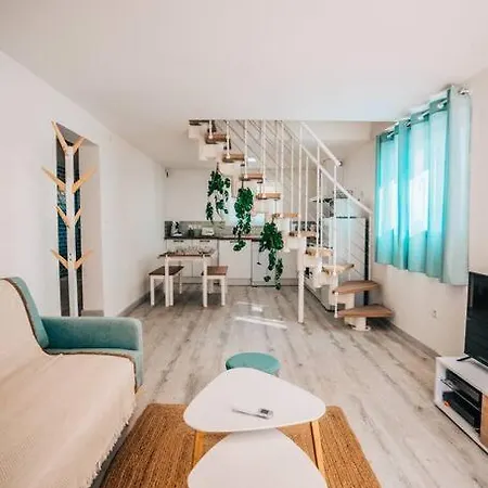 Maison Renovee A 500 M Du Centre Du Village Vakantiehuis *